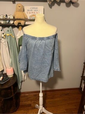 Lane Bryant blue denim off the shoulder top with elastic waistband, size 14/16 #